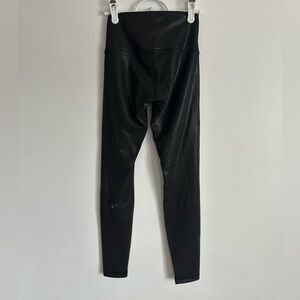 Lululemon Wunder Train 28" Leggings